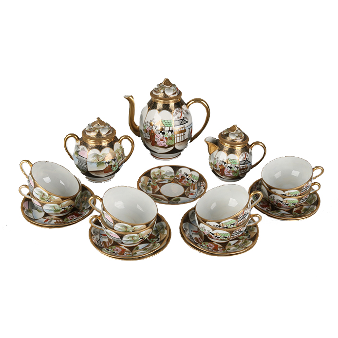 Theeservies uit de snuffelmarkt